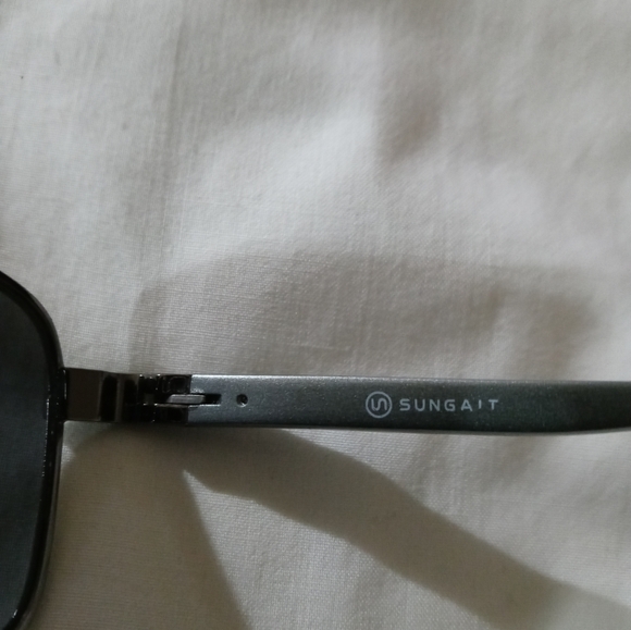 Sungait Ultra Lightweight Polarized Sunglasses UV400 Protection - Picture 6 of 9